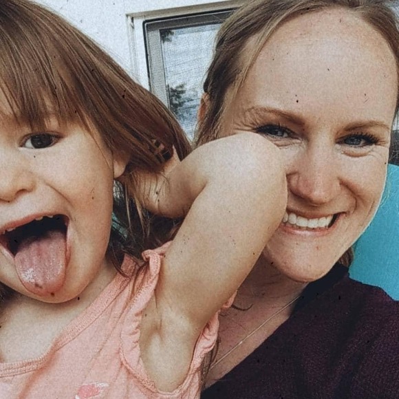 Meet your Posher, Lauren - Picture 1 of 1